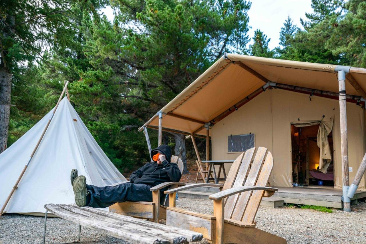 The Camp - Lake Hāwea Exteriör bild