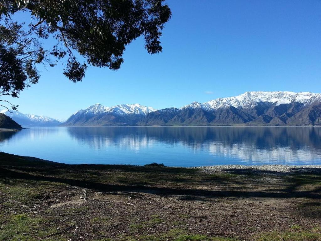 The Camp - Lake Hāwea Exteriör bild